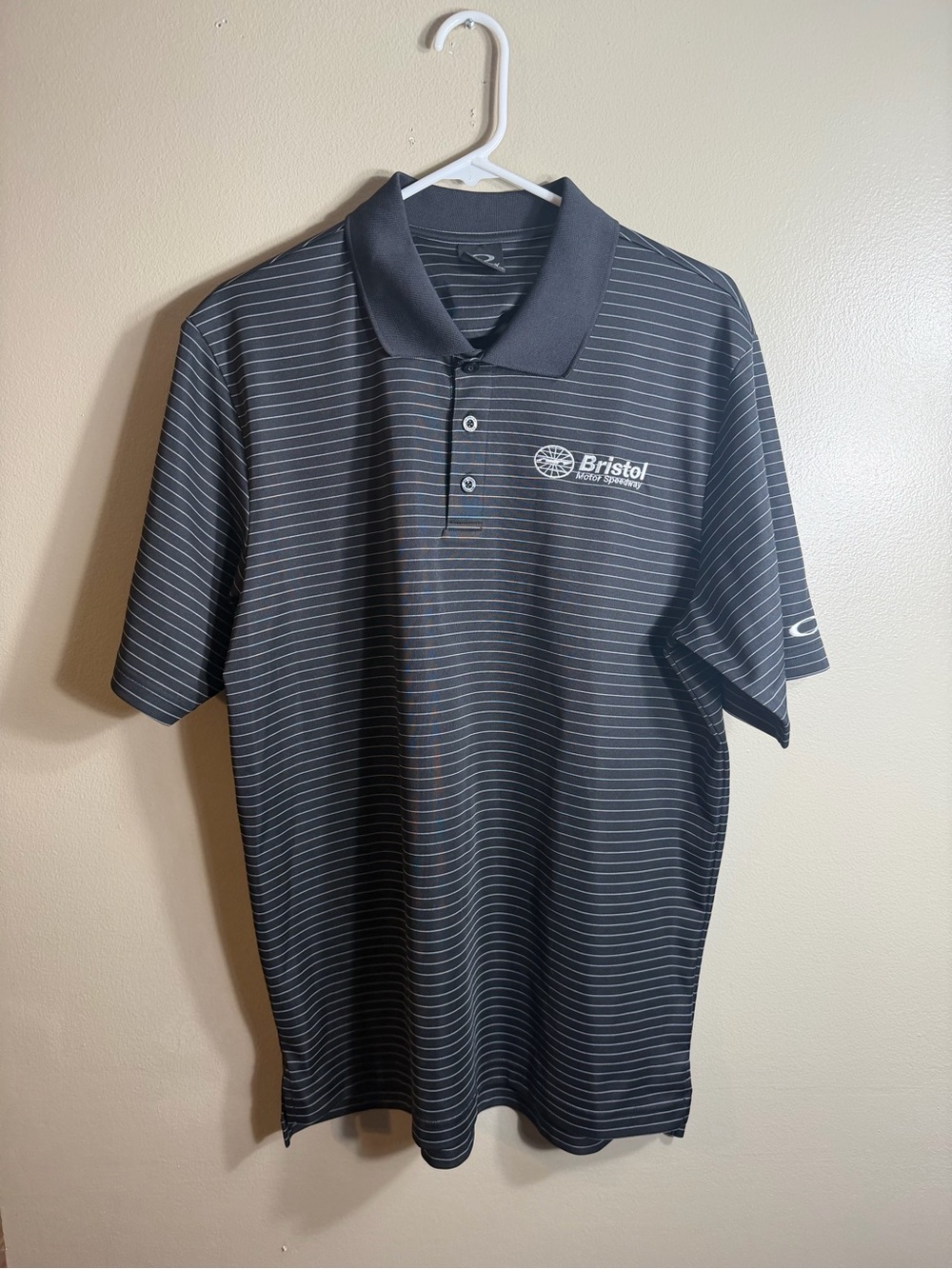 Oakley Bristol Motor Speedway Black Striped Performance Polo Large